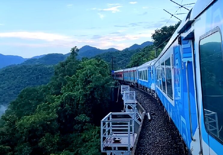 Mystic Vizag & Araku Trails